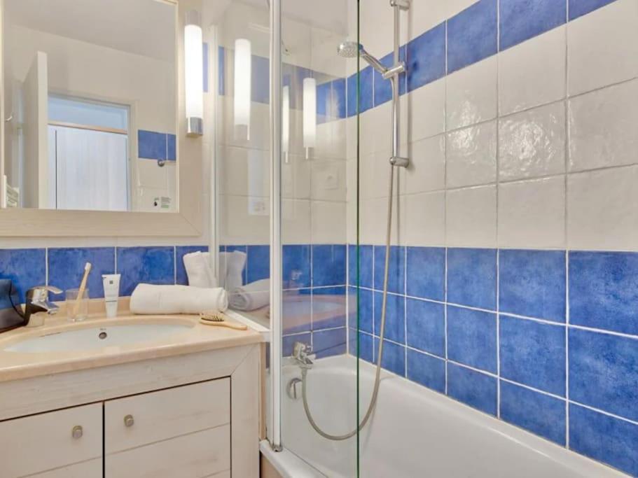 Superbe Appartement 50M De La Plage En Bord De Mer Hyeres Bagian luar foto