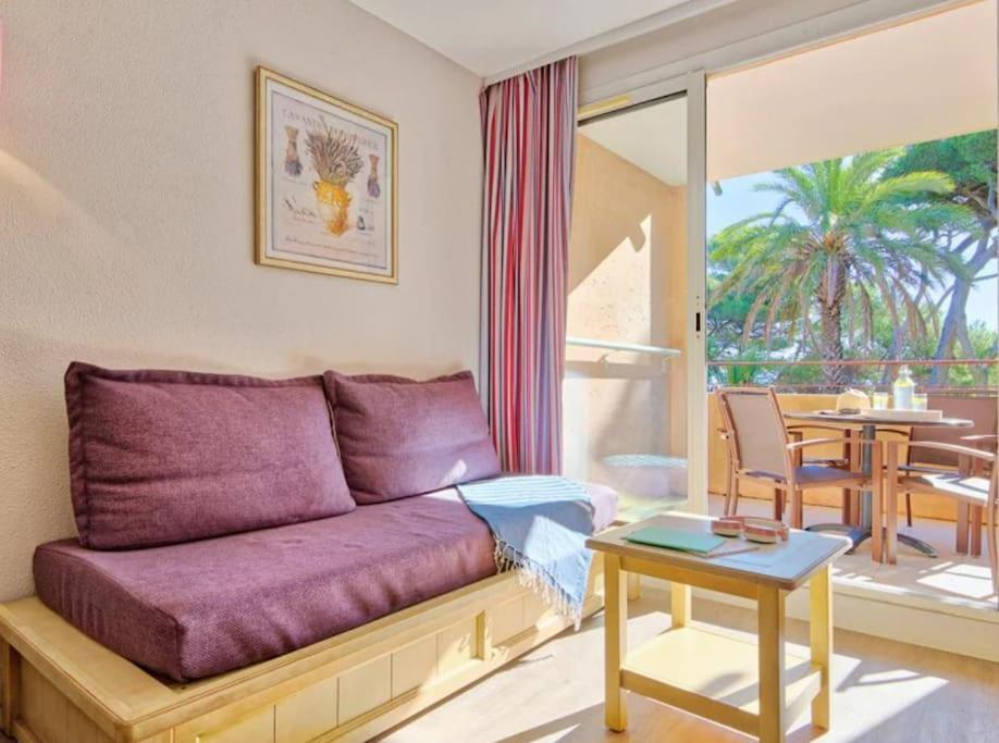 Superbe Appartement 50M De La Plage En Bord De Mer Hyeres Bagian luar foto